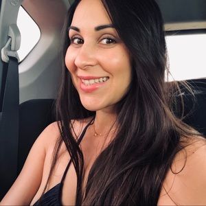 Meet your Posher, Deborah